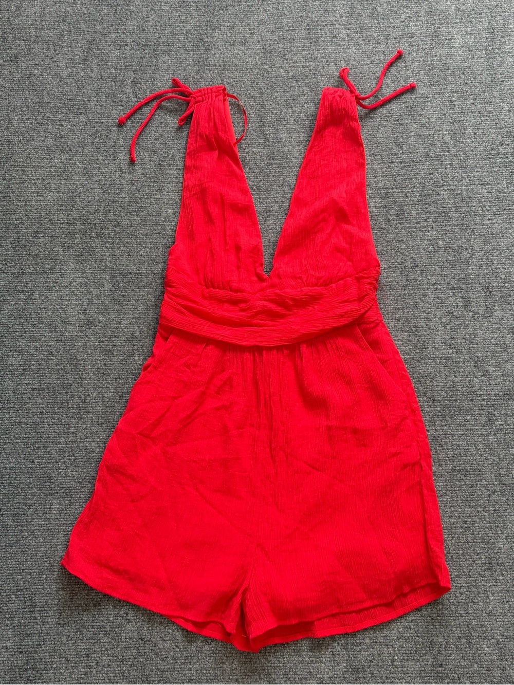 One Clothing Womens M Red Romper Halter Plunge Neck Tie Shoulder Smocked Back